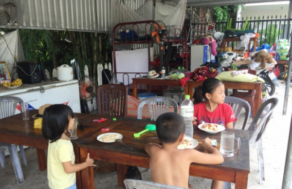 Ph&uacute; Quốc: Đang ở Villa thu&ecirc;, bỗng dưng th&agrave;nh 'v&ocirc; gia cư'?