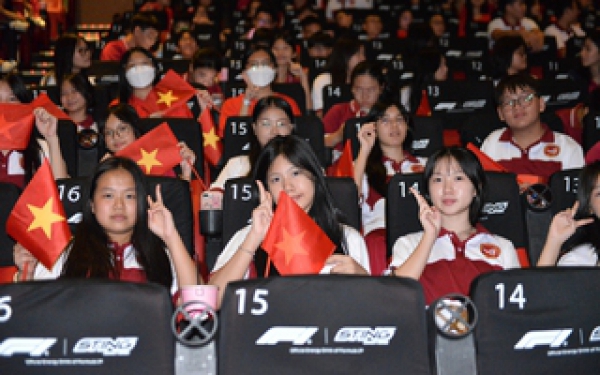 Phim “Mưa Đỏ” trở thành “tiết học lịch sử” sống động