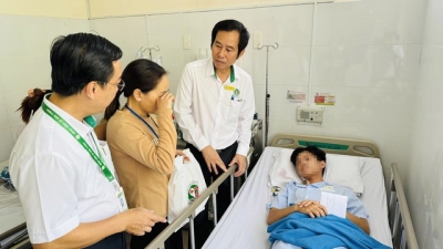 Đề nghị xét đặc cách tốt nghiệp THPT cho nam sinh bị đầu độc bằng Xyanua ở Đồng Nai