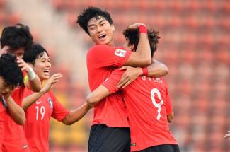BLV Quang Huy: 'Việt Nam n&ecirc;n học tập H&agrave;n Quốc'