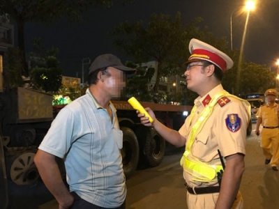 Tổng kiểm so&aacute;t xe kh&aacute;ch, container tr&ecirc;n to&agrave;n quốc