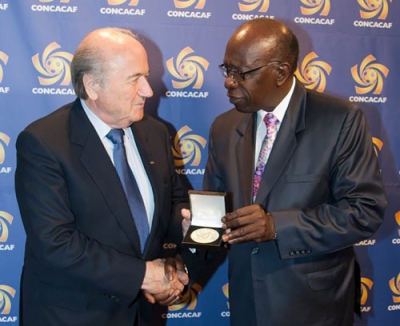 FIFA l&agrave;m hỏng cả một thế hệ b&oacute;ng đ&aacute;