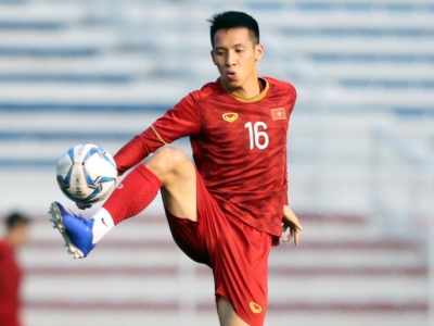 Thầy Park động vi&ecirc;n 2 cầu thủ "c&oacute; vợ con, c&ograve;n đi đ&aacute; SEA Games"