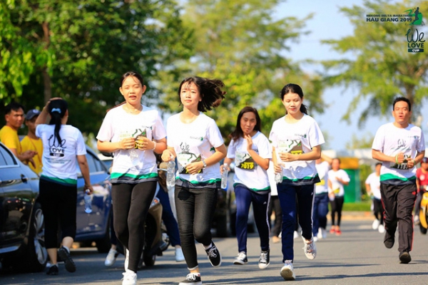 Khảo s&aacute;t đường chạy giải &ldquo;Mekong delta marathon&rdquo; Hậu Giang 2020