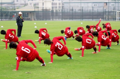 B&oacute;ng đ&aacute; nữ: Cuộc đua của Việt Nam v&agrave; Th&aacute;i Lan