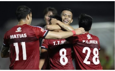 Chờ sức bật mới của b&oacute;ng đ&aacute; TP HCM: Kh&aacute;n giả TP HCM chưa y&ecirc;u đội nh&agrave;, do đ&acirc;u?