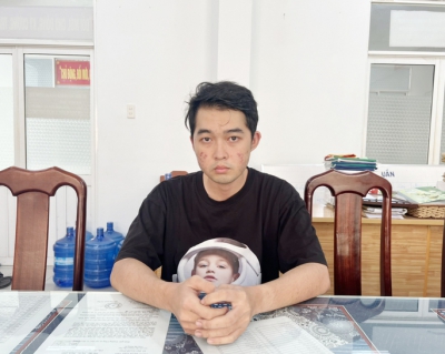 Hàng trăm sinh viên mắc nợ do “sập bẫy” gã trai lừa đảo