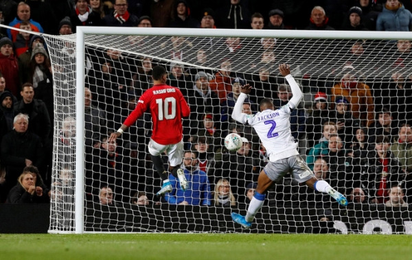 Man City hẹn quyết đấu Man United ở b&aacute;n kết C&uacute;p Li&ecirc;n đo&agrave;n