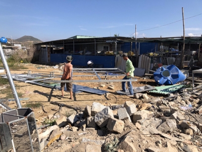 Cưỡng chế th&aacute;o gỡ 45 nh&agrave; x&acirc;y dựng si&ecirc;u nhanh ở Nha Trang