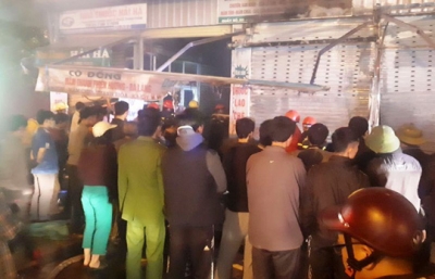 Ch&aacute;y chợ đầu mối lớn nhất Thanh H&oacute;a trong đ&ecirc;m cận Tết, tiểu thương trắng tay