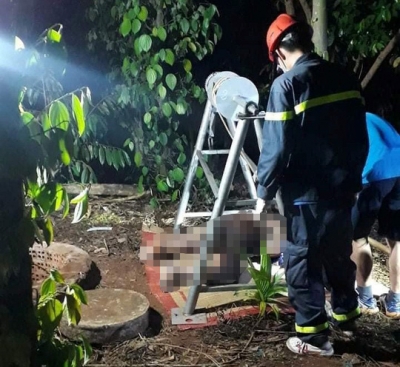 T&aacute; hỏa ph&aacute;t hiện thi thể người đ&agrave;n &ocirc;ng dưới giếng