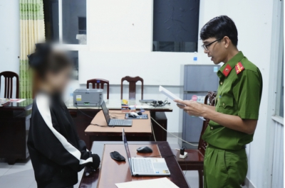 Cần Thơ: Nhờ xóa ảnh nhạy cảm với người yêu cũ, cô gái làm nhiều thanh thiếu niên bị bắt
