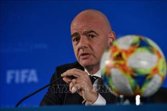 FIFA c&ocirc;ng bố số tiền hỗ trợ c&aacute;c li&ecirc;n đo&agrave;n gặp kh&oacute; khăn do COVID-19