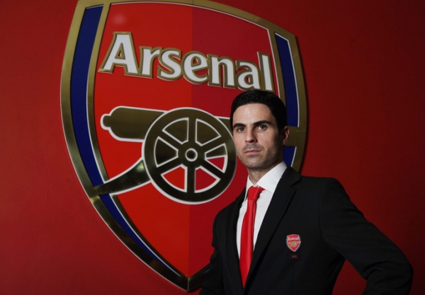 Mikel Arteta ngồi ghế n&oacute;ng Arsenal, tự tin đưa "Ph&aacute;o thủ" trở lại