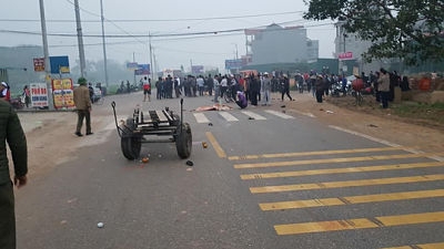 Hiện trường kinh ho&agrave;ng vụ xe kh&aacute;ch t&ocirc;ng đo&agrave;n đưa tang khiến 7 người chết