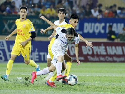 HAGL đang t&aacute;i hiện sai lầm với Tuấn Anh l&ecirc;n Văn To&agrave;n?