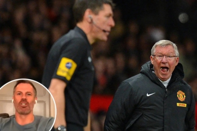 MU v&agrave; Sir Alex bị tố 'mua' trọng t&agrave;i để v&ocirc; địch Ngoại hạng Anh