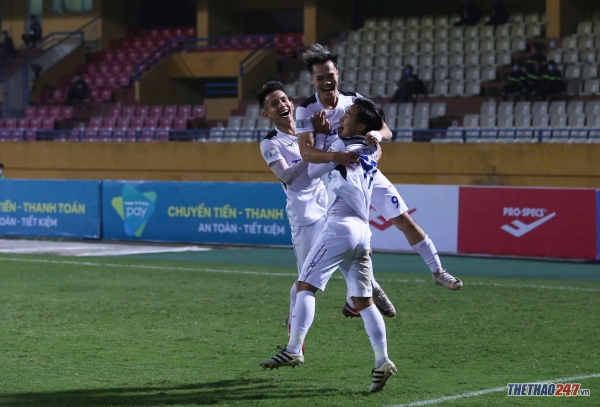 Bầu Đức: 'T&ocirc;i cấm HAGL họp h&agrave;nh, chỉ người rảnh rỗi mới l&agrave;m vậy'