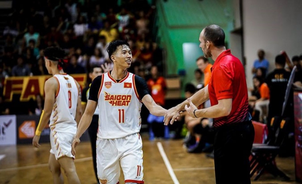 Sang Đinh ch&iacute;nh thức gia nhập Hanoi Buffaloes