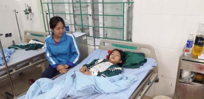 Th&aacute;i Nguy&ecirc;n: H&agrave;ng chục học sinh nhập viện sau khi uống sữa Fami kid