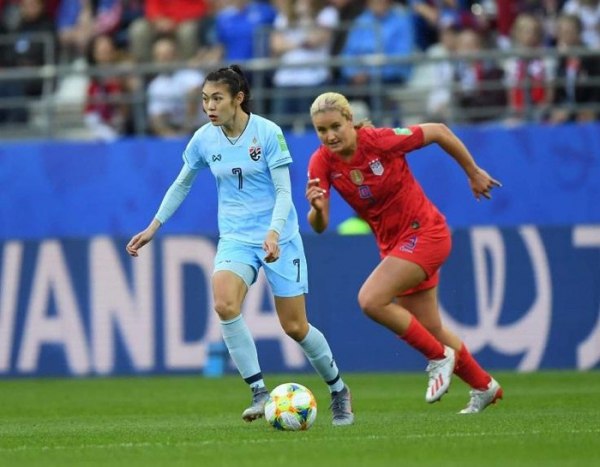 Th&aacute;i Lan nhận 'm&oacute;n qu&agrave;' khủng từ FIFA