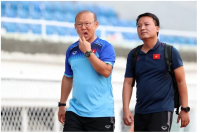 Vừa sang Philippines, HLV Park Hang-seo đ&atilde; gặp ngay hai sự cố hy hữu