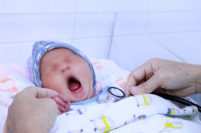 Sản phụ mắc Hội chứng HELLP 'vượt cạn' bằng sinh thường