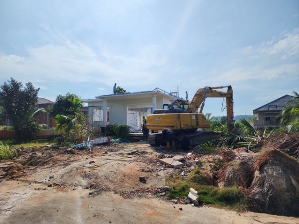 Vụ 79 căn biệt thự ở Ph&uacute; Quốc: Nhiều người tự gi&aacute;c th&aacute;o dỡ