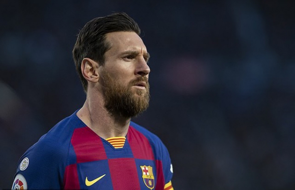 Messi 'hy sinh' để cứu Barca m&ugrave;a Covid-19