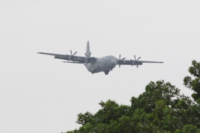 Thượng đỉnh Mỹ-Triều: Vận tải cơ C-130 đo&agrave;n Tổng thống Donald Trump đ&aacute;p xuống Nội B&agrave;i