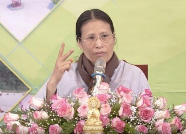 Facebook kh&oacute;a t&agrave;i khoản 100.000 người theo d&otilde;i của b&agrave; Phạm Thị Yến