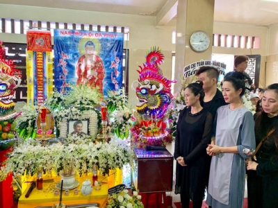 Nghệ sĩ Anh Vũ về quê nhà trong tình thương quá lớn của công chúng