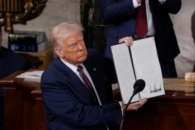 Tổng thống Donald Trump dùng đạo luật từ hơn 200 năm trước, thẩm phán hành động nhanh chóng