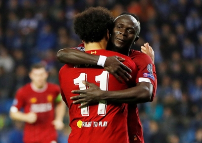 Mohamed Salah mất "Quả b&oacute;ng v&agrave;ng" v&agrave;o tay Sadio Mane