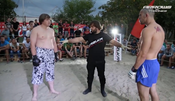 Luật sư b&eacute;o ph&igrave; th&aacute;ch đấu v&otilde; sĩ MMA chuy&ecirc;n nghiệp v&agrave; c&aacute;i kết đắng