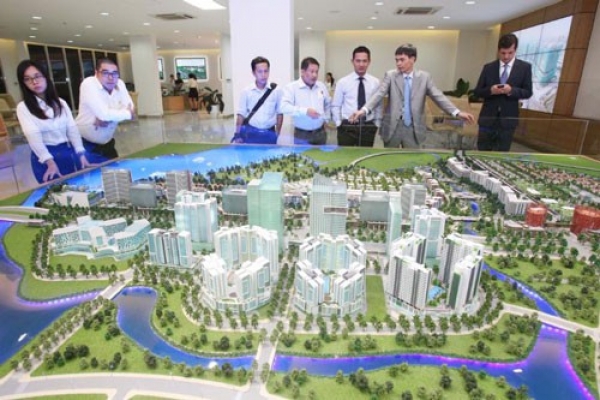 Doanh nghiệp bất động sản &quot;kể khổ&quot;