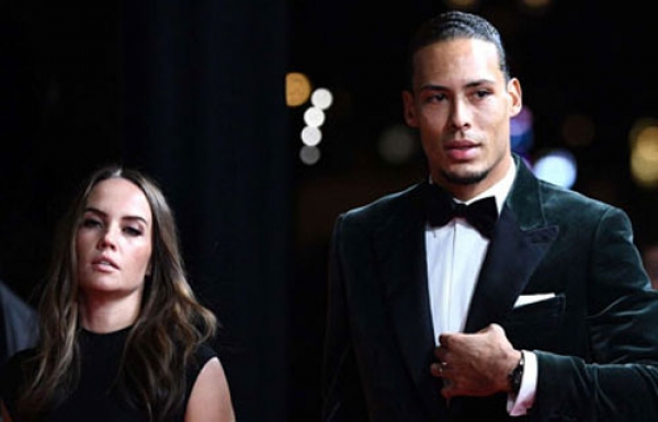 Van Dijk thừa nhận thất vọng v&igrave; mất Quả b&oacute;ng v&agrave;ng v&agrave;o tay Messi